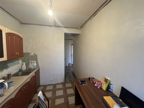 2-к квартира, 8/10 эт., 47м²